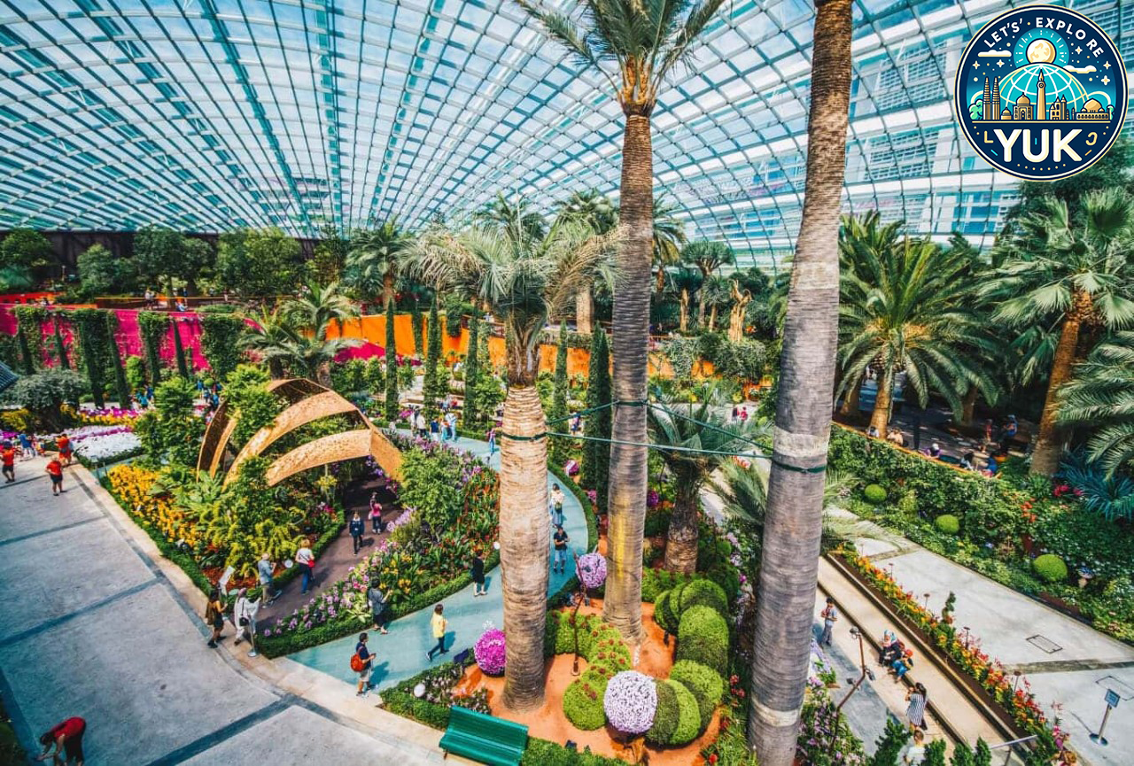 Gardens by the Bay: Taman Futuristik di Tengah Kota Singapura