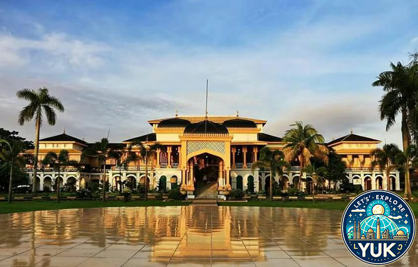 Istana Maimun: Mengenal Sejarah Arsitektur Melayu di Tengah Kota Medan!