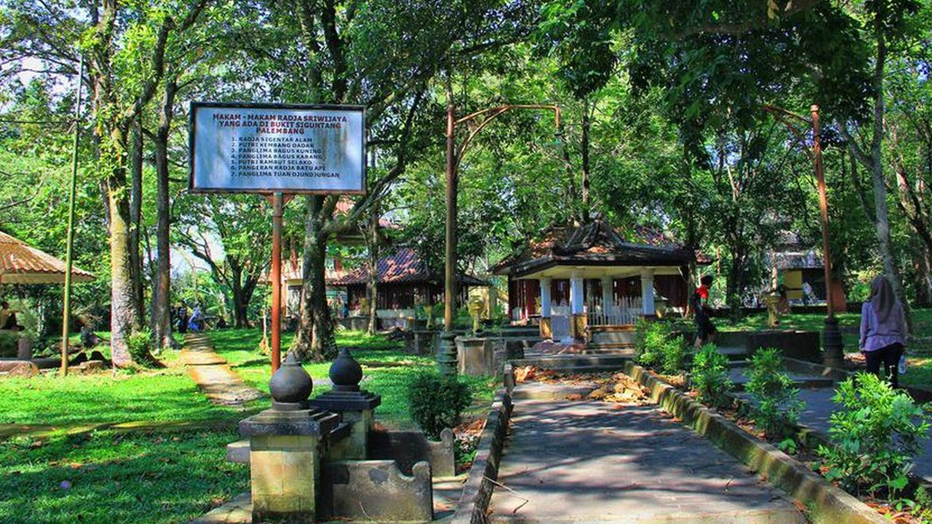Wisata Bukit Siguntang: Surga Kecil Penuh Cerita di Palembang