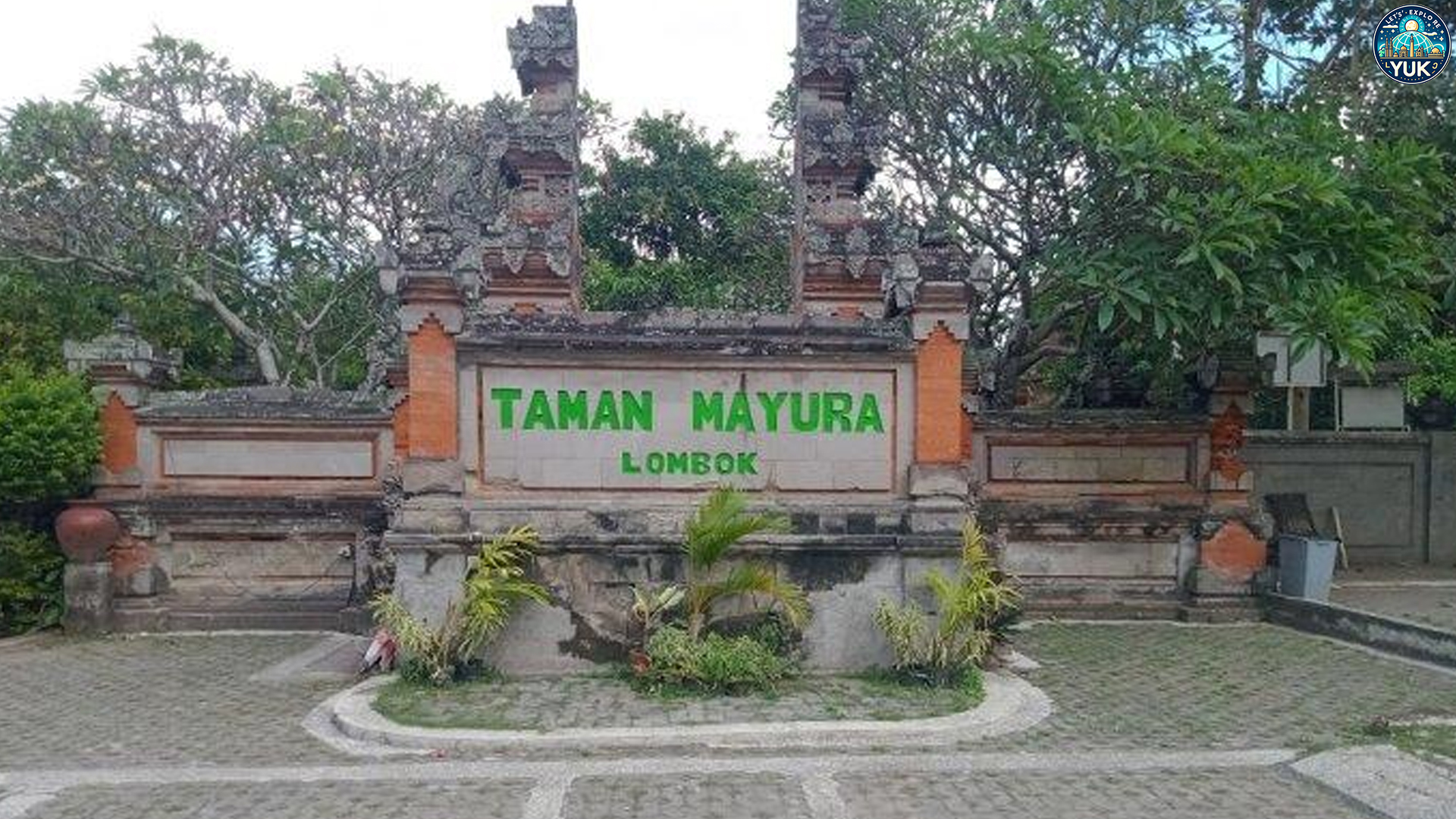 Taman Mayura: Oase Ketenangan dan Wisata Budaya di Lombok
