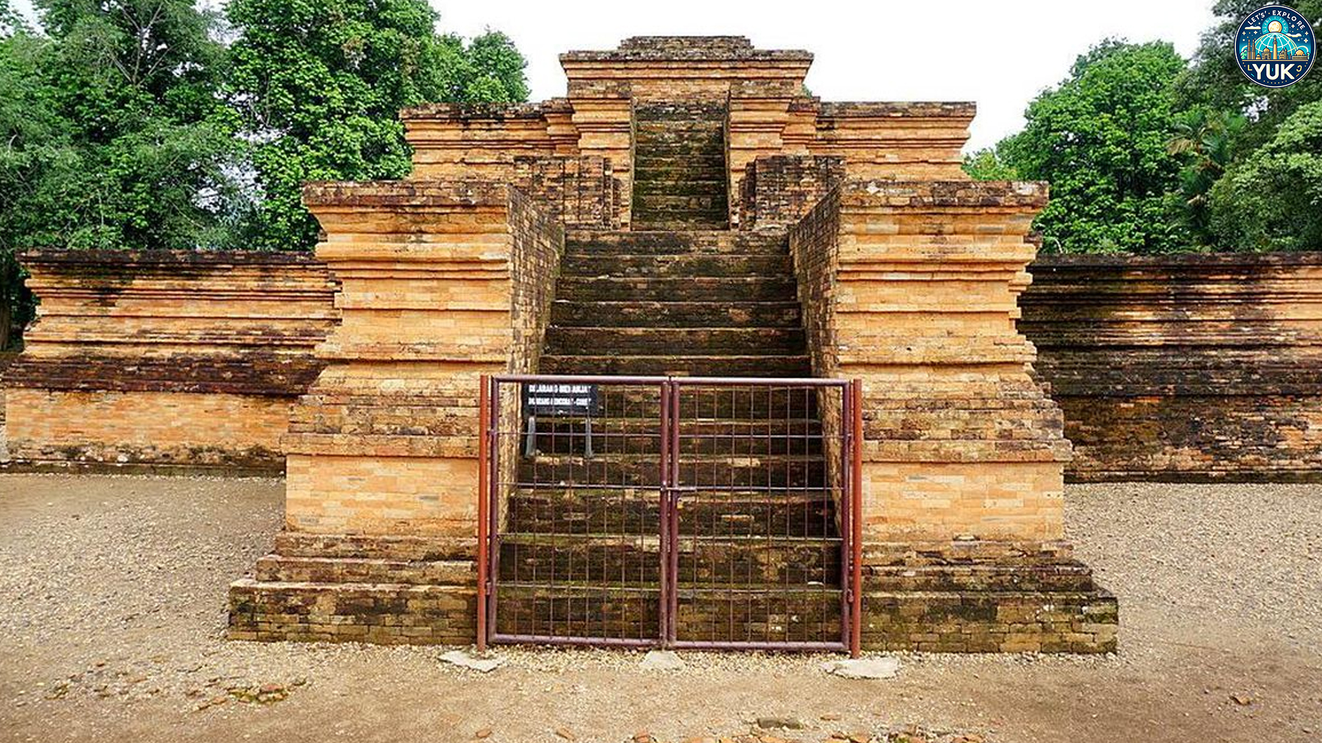 Keindahan Candi Muaro Jambi: Wisata Sejarah di Hutan Tropis