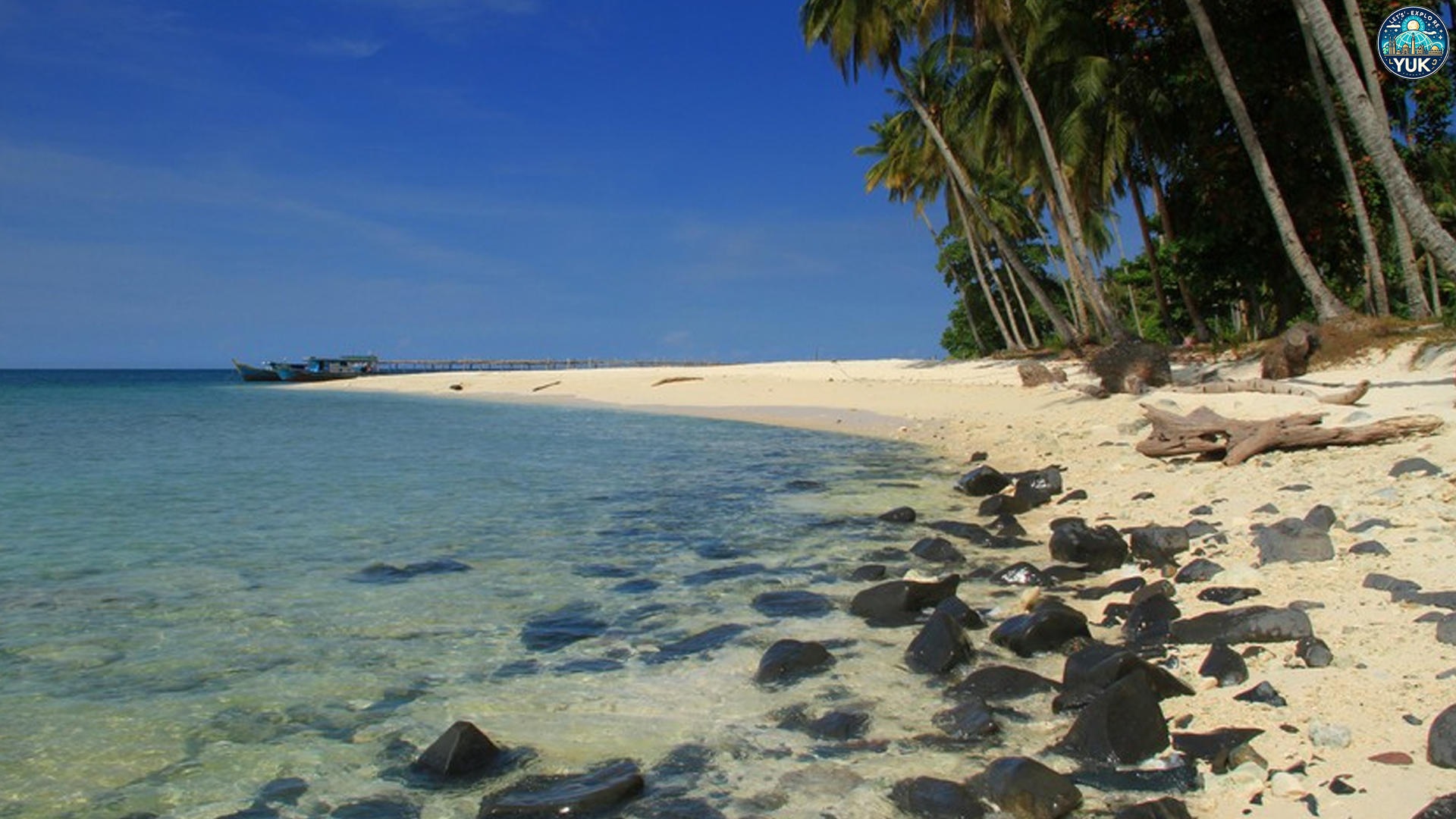 Pulau Randayan: Liburan Sempurna untuk Pecinta Alam dan Laut