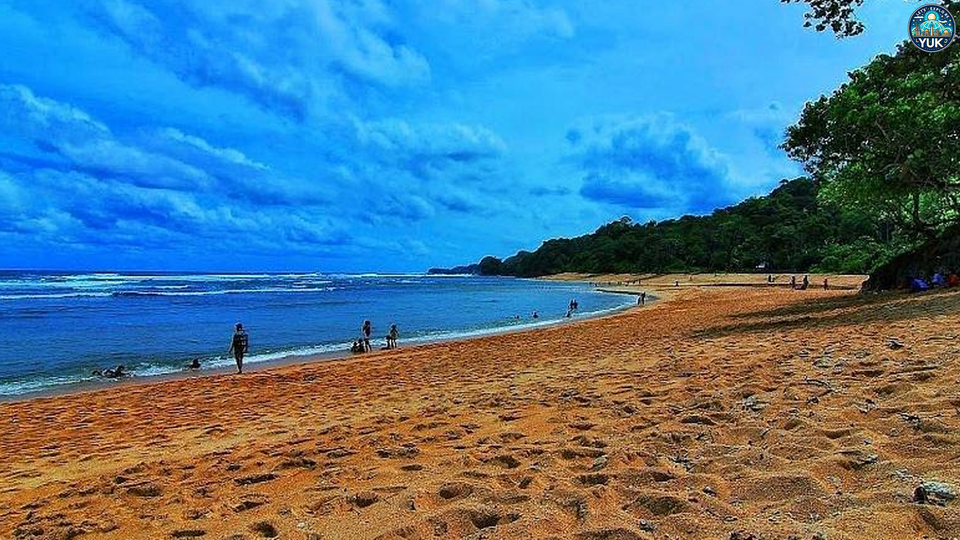 Pantai Ngliyep: Destinasi Wisata Alam yang Menawan di Malang