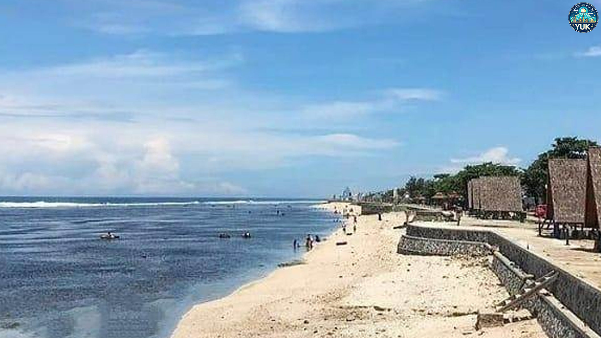 Menyusuri Keindahan Pasir Putih & Ombak Pantai Sayang Heulang
