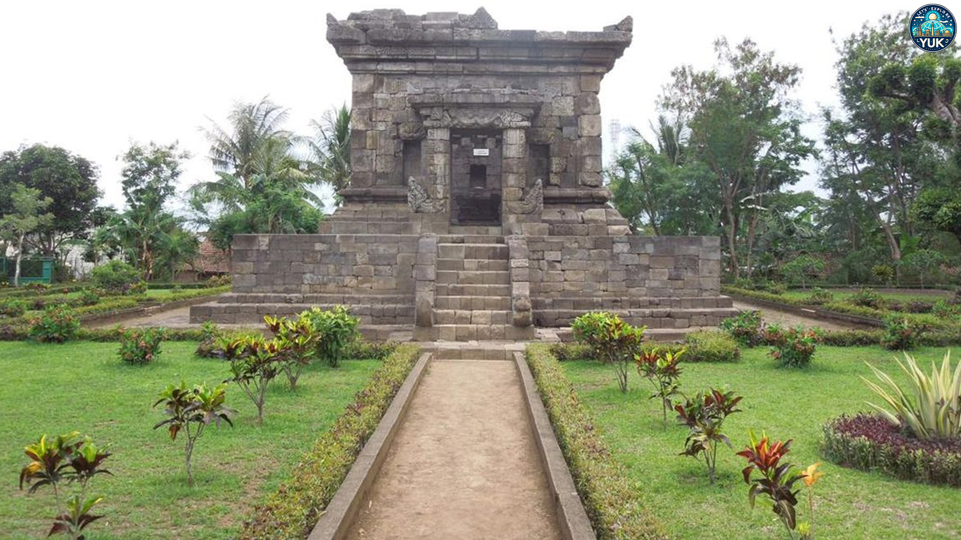 Keunikan Candi Badut: Candi Hindu Tertua di Jawa Timur
