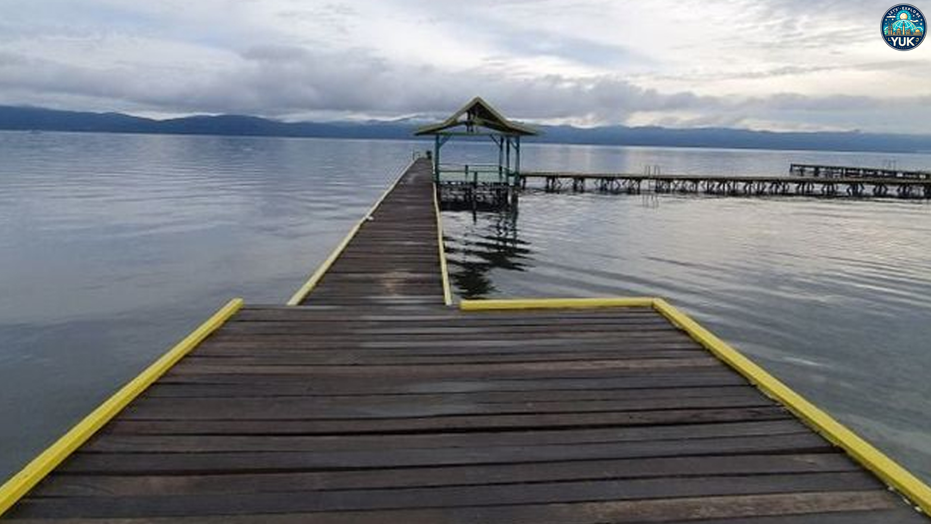 Pantai Ide: Surga Tersembunyi yang Bikin Betah Berlama-lama