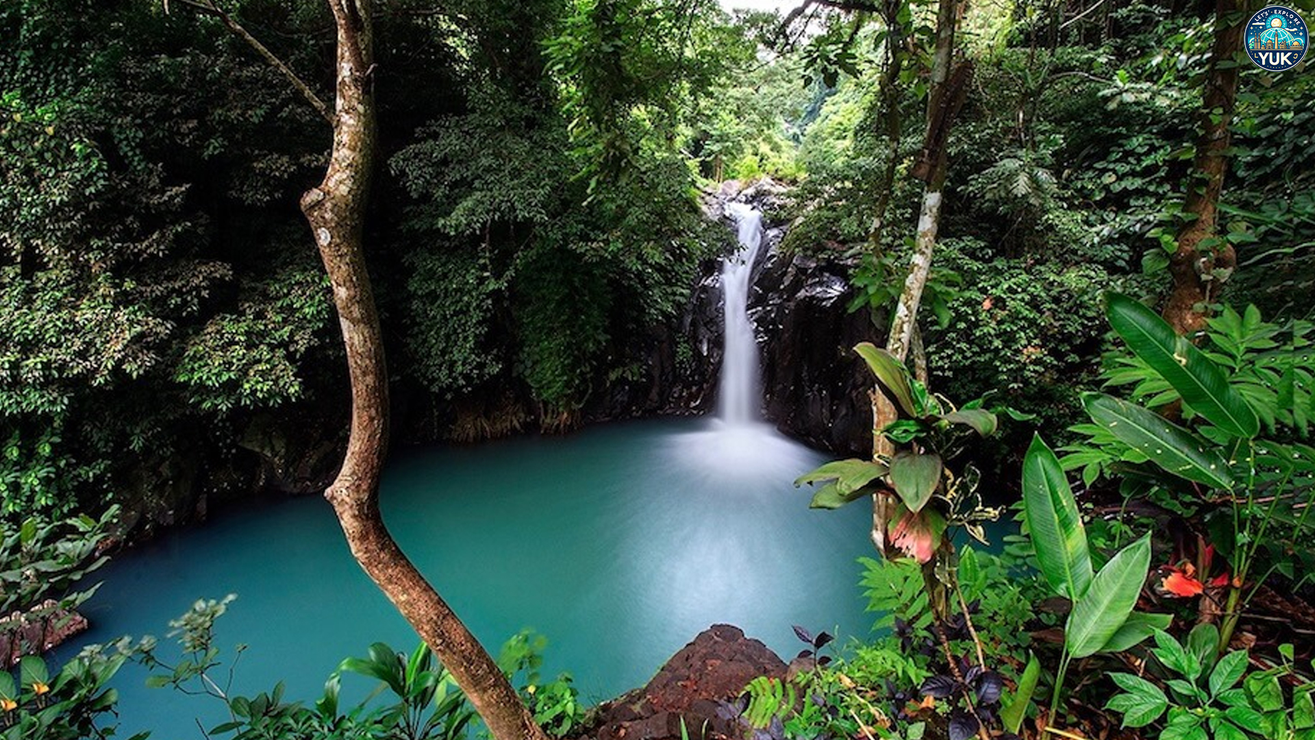 Aling-Aling Waterfall, Oase Alam yang Wajib Kamu Kunjungi