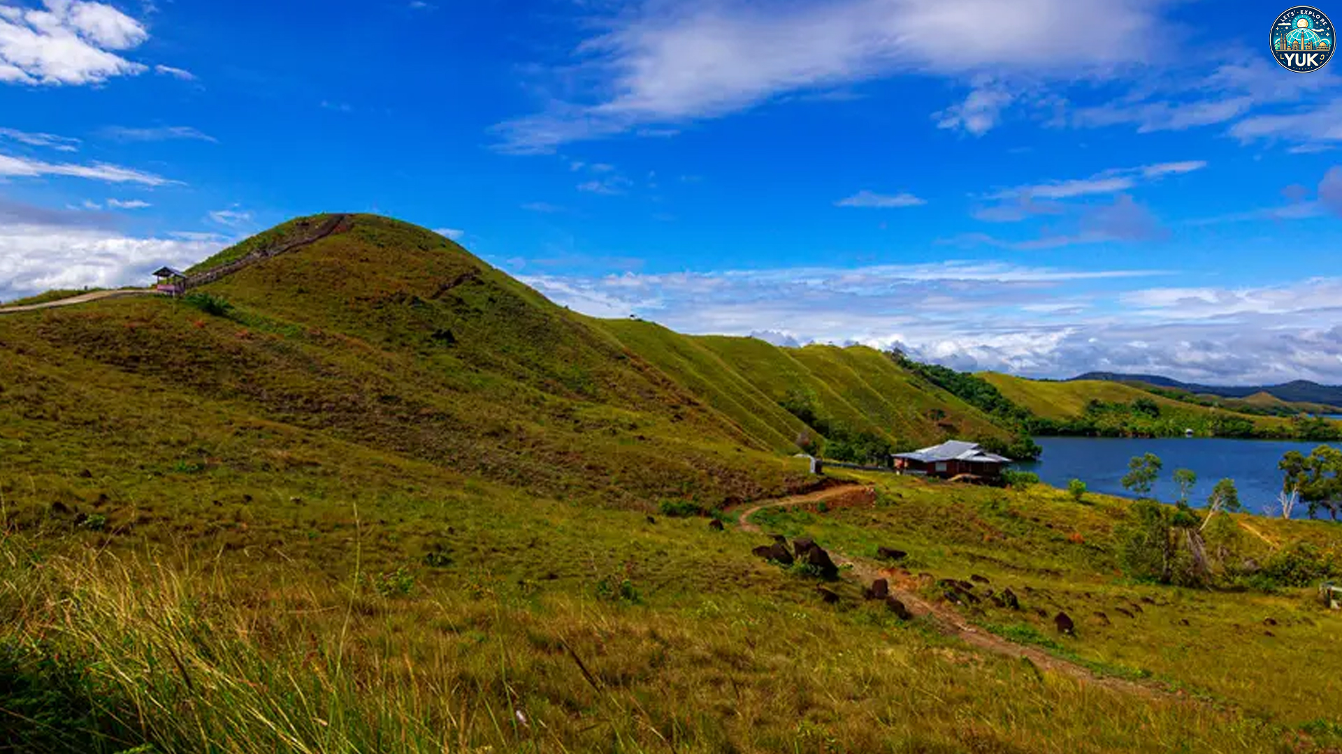 Bukit Yotoro, Surganya Para Pendaki dan Penikmat Sunset