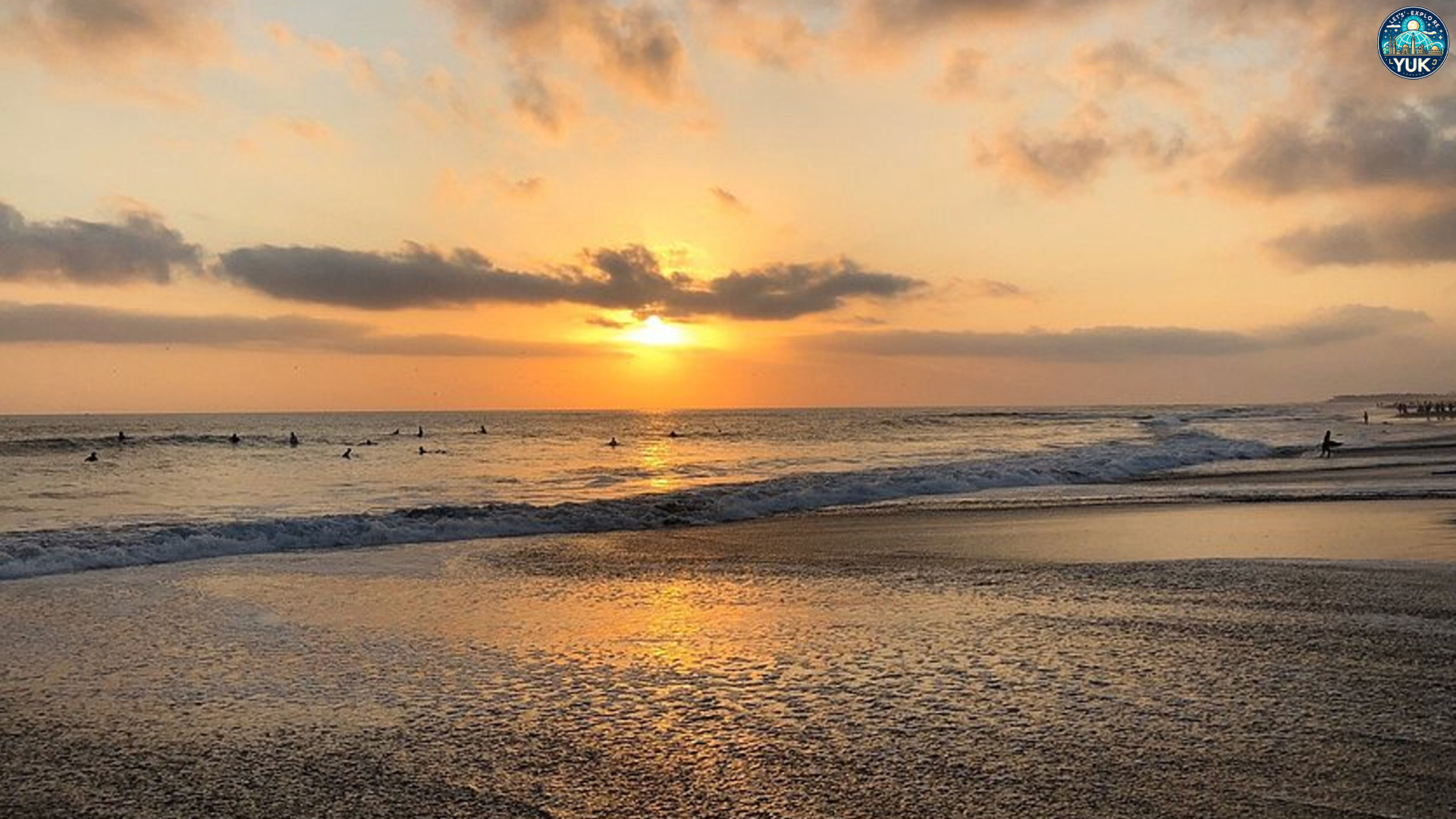 Menyusuri Pantai Berawa dengan 3 Aktivitas Air yang Menantang