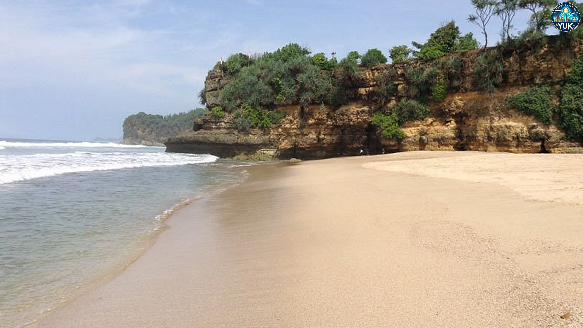 Pantai Ngantep: Kombinasi Sempurna Alam, Foto, dan Relaksasi