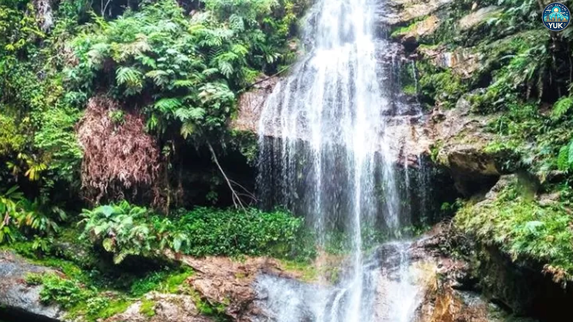 Sensasi Keindahan Air Terjun Panisan yang Wajib Dikunjungi