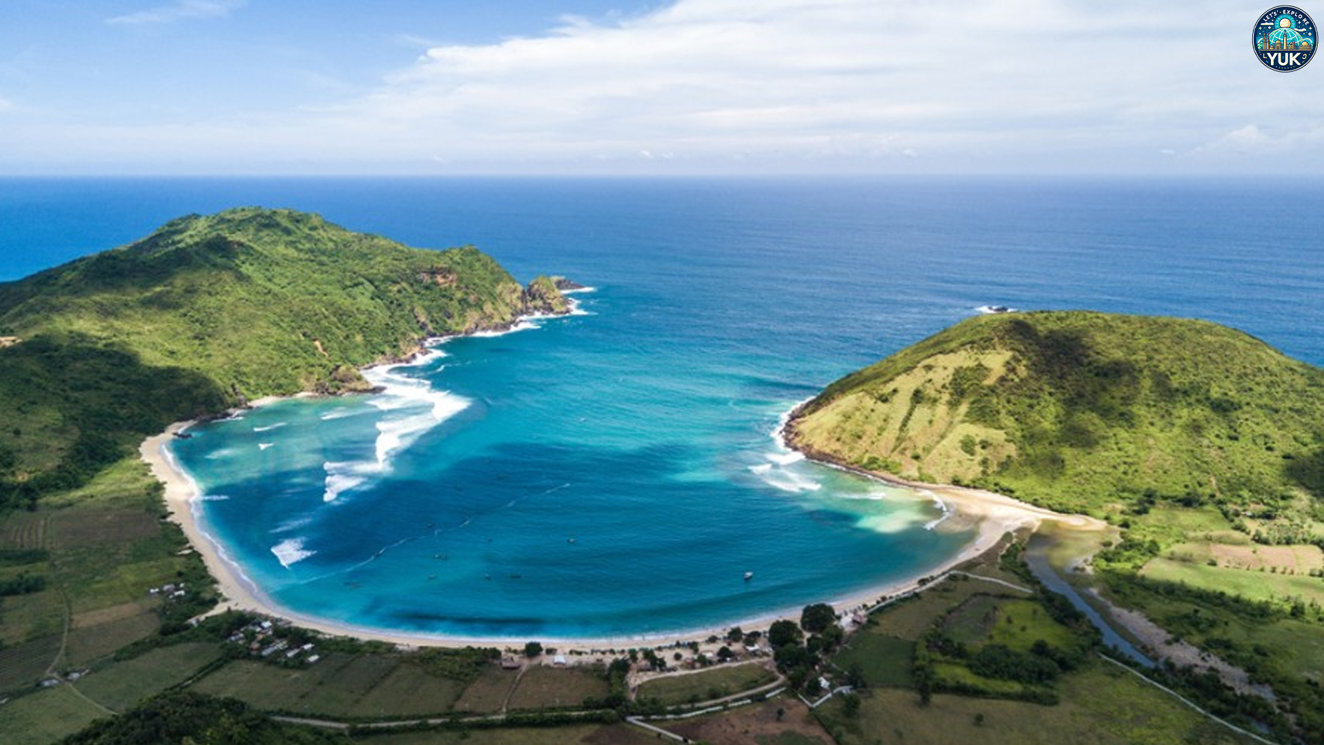 Pantai Mawi: 5 Spot Alam yang Cocok untuk Piknik Keluarga