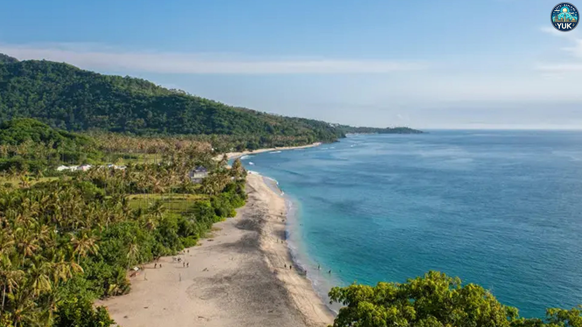 Menyelami Pesona Laut dan Bukit di Pantai Malimbu di Lombok