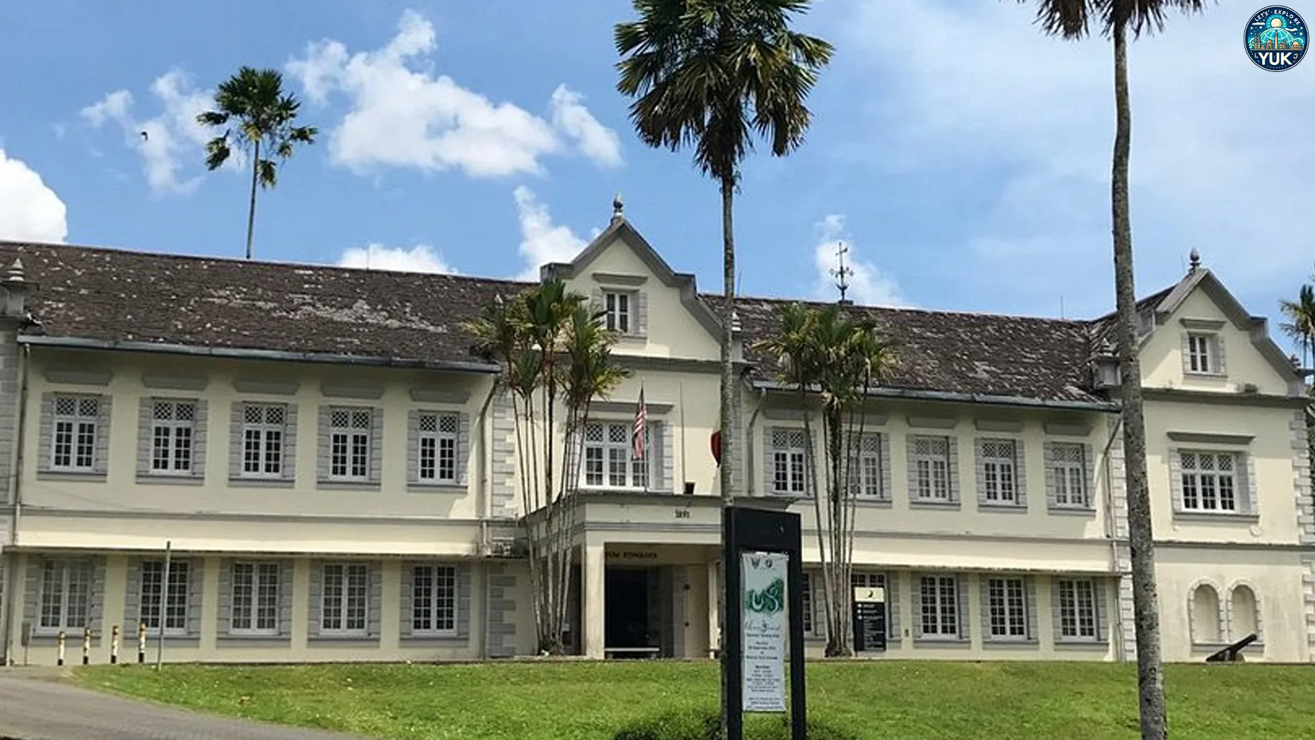 Museum Sarawak: Wisata Sejarah yang Menyentuh Hati