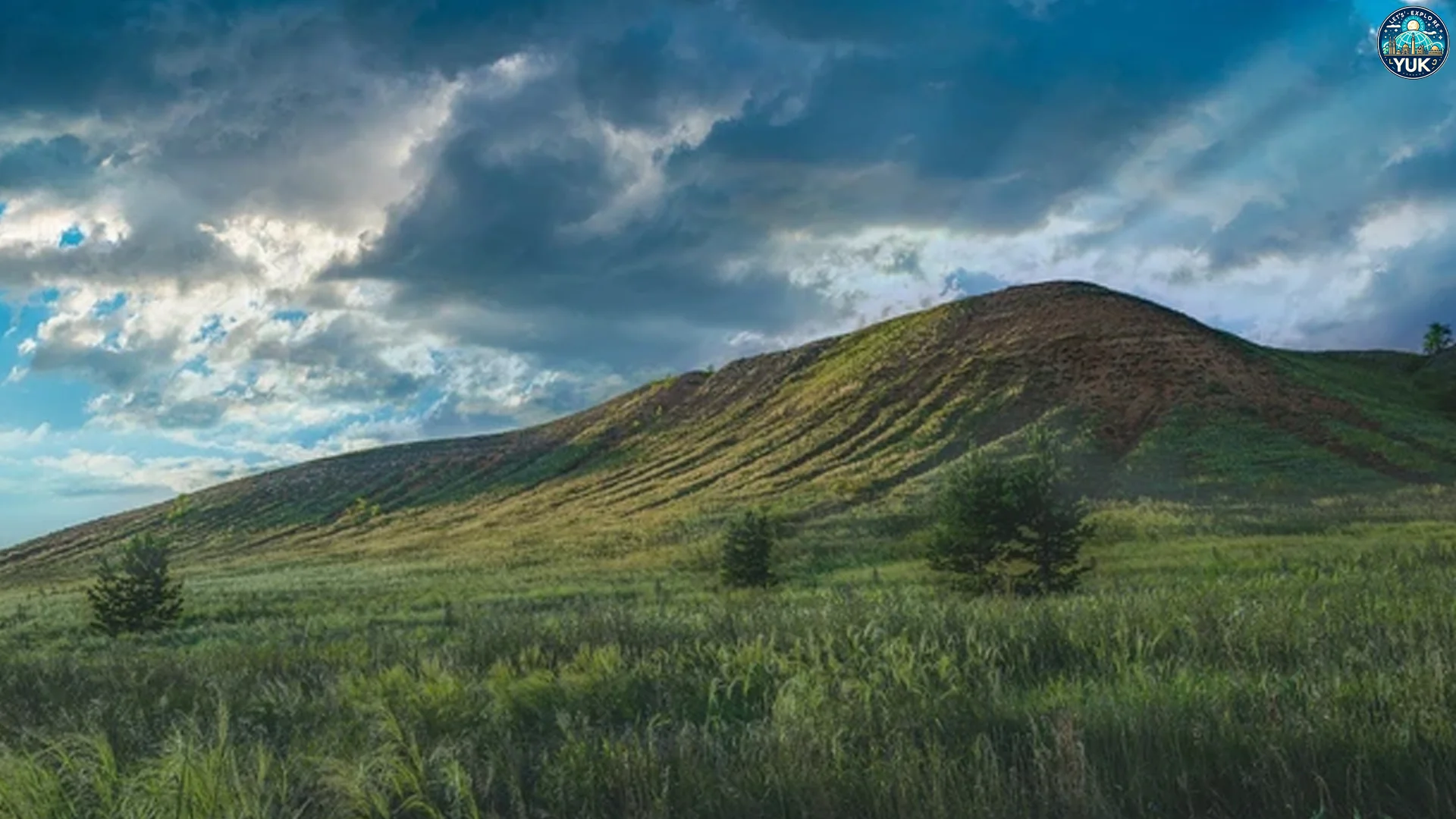 Bukit Watu Meja dan 5 Pesona Alam Yang Bikin Betah Santuy