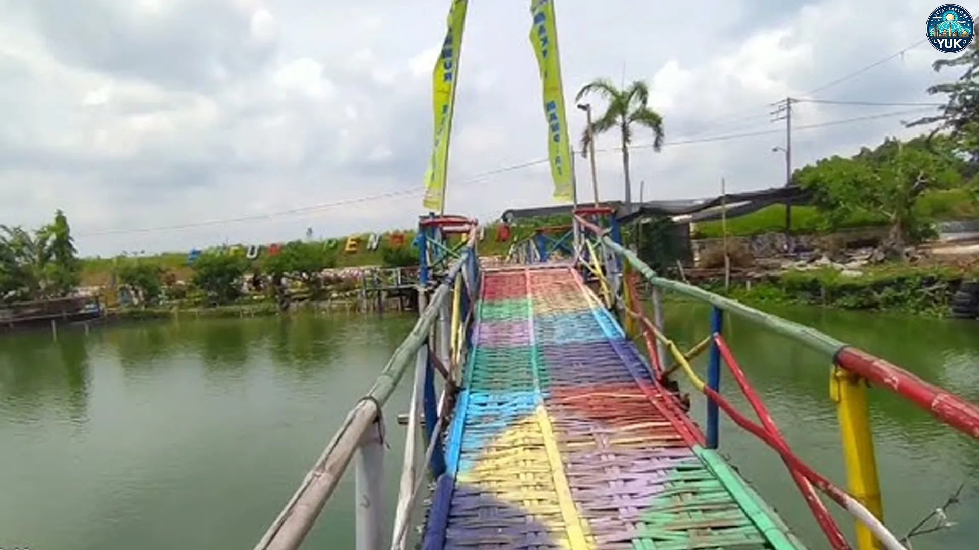 Menikmati Keindahan Alam & Ketentraman di Embung Pengantin