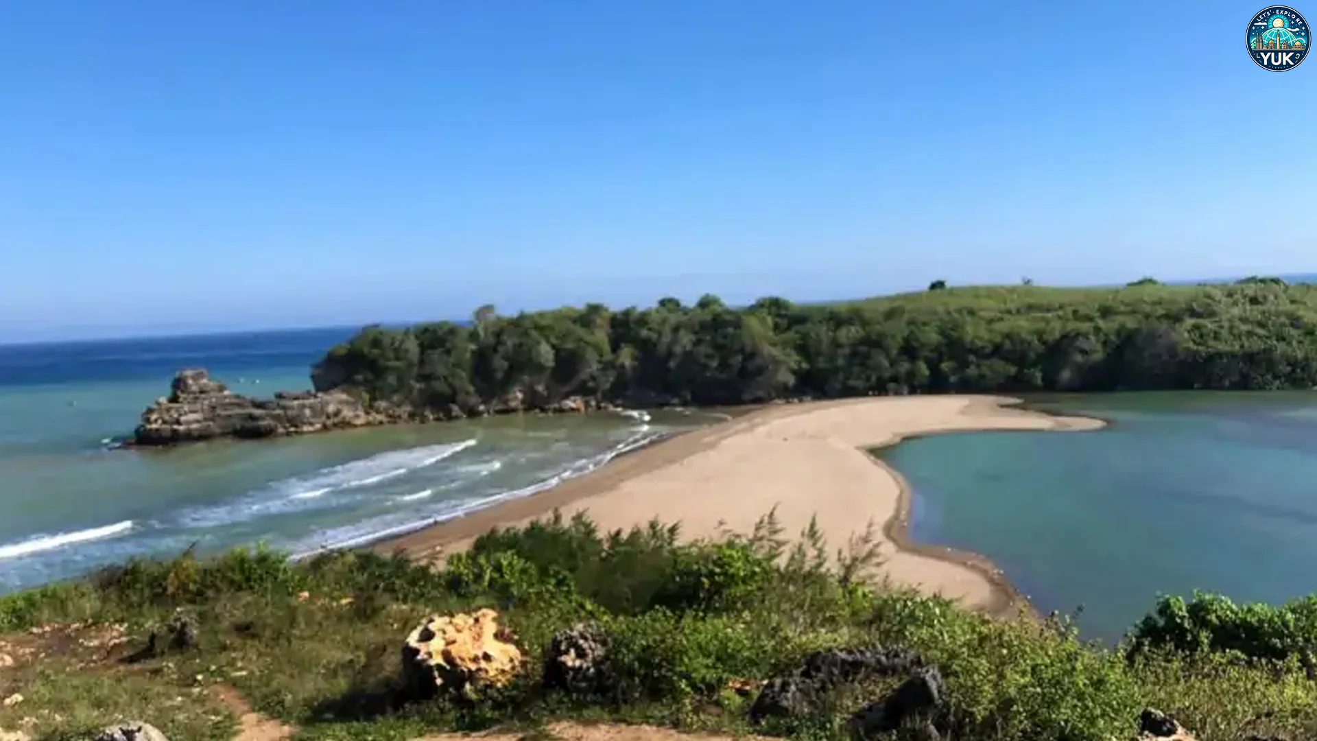 Wisata Pantai Serit Perlihatkan Keindahan Alam yang Menakjubkan