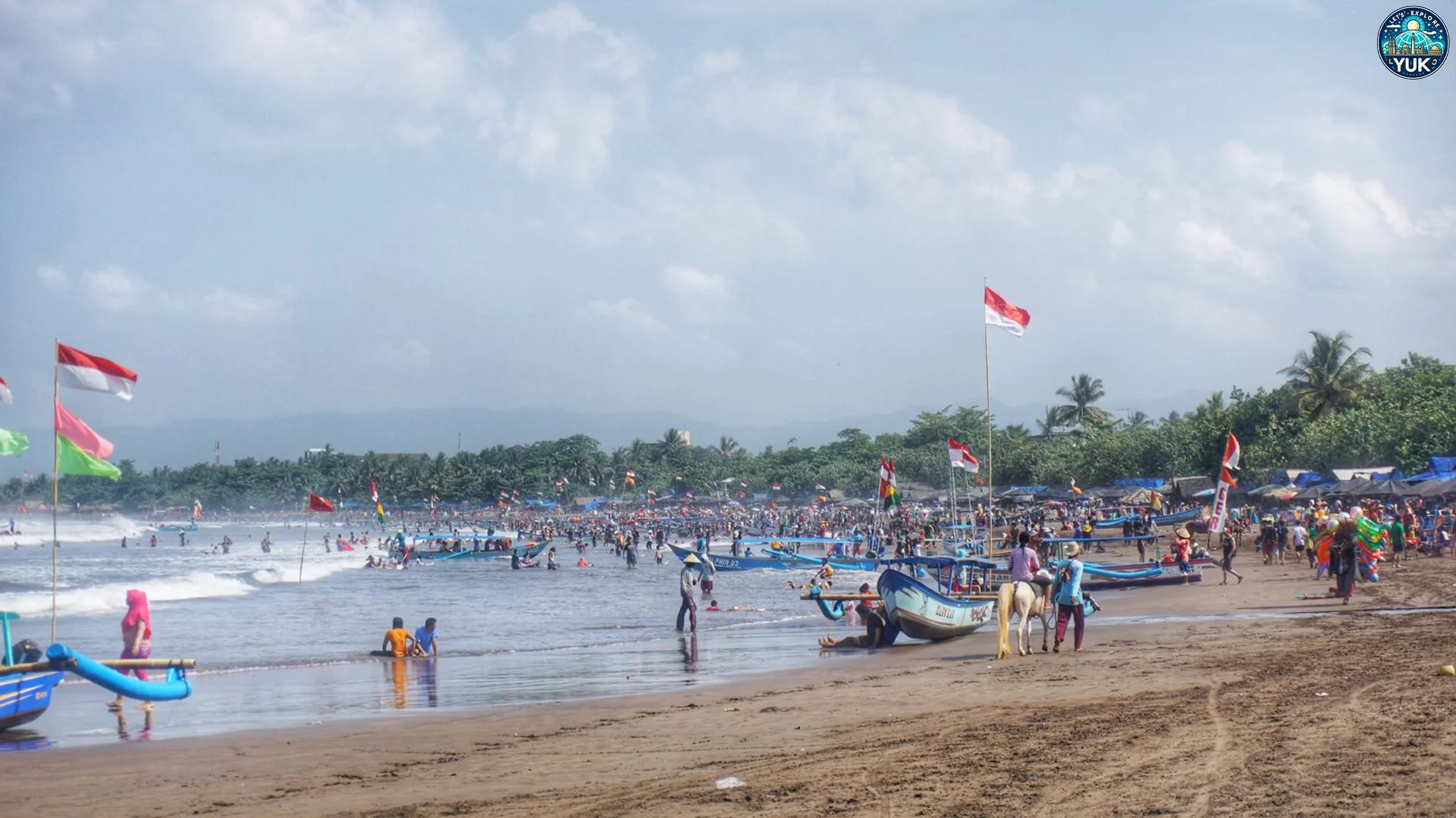 Pesona Pantai Pangandaran Barat Punya Ombak Tinggi 3 Meter