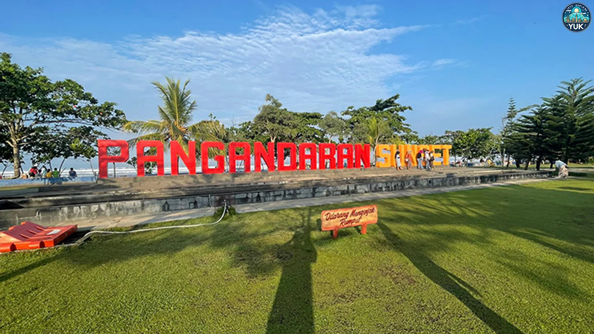 Pesona Pantai Pangandaran Barat Punya Ombak Tinggi 3 Meter
