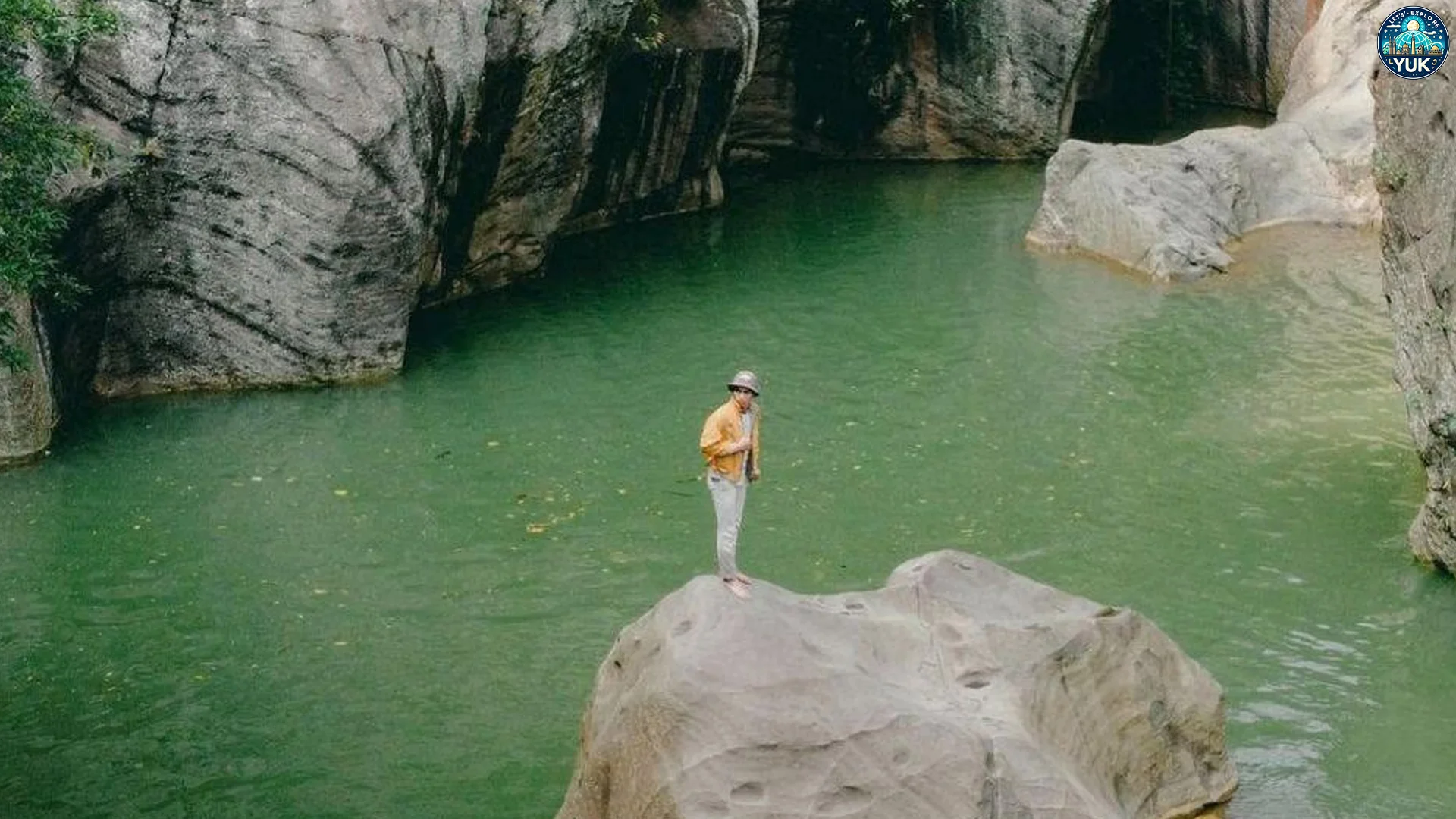 Sanghyang Heuleut Destinasi Fakta Unik Wisata Alam Garut Indah