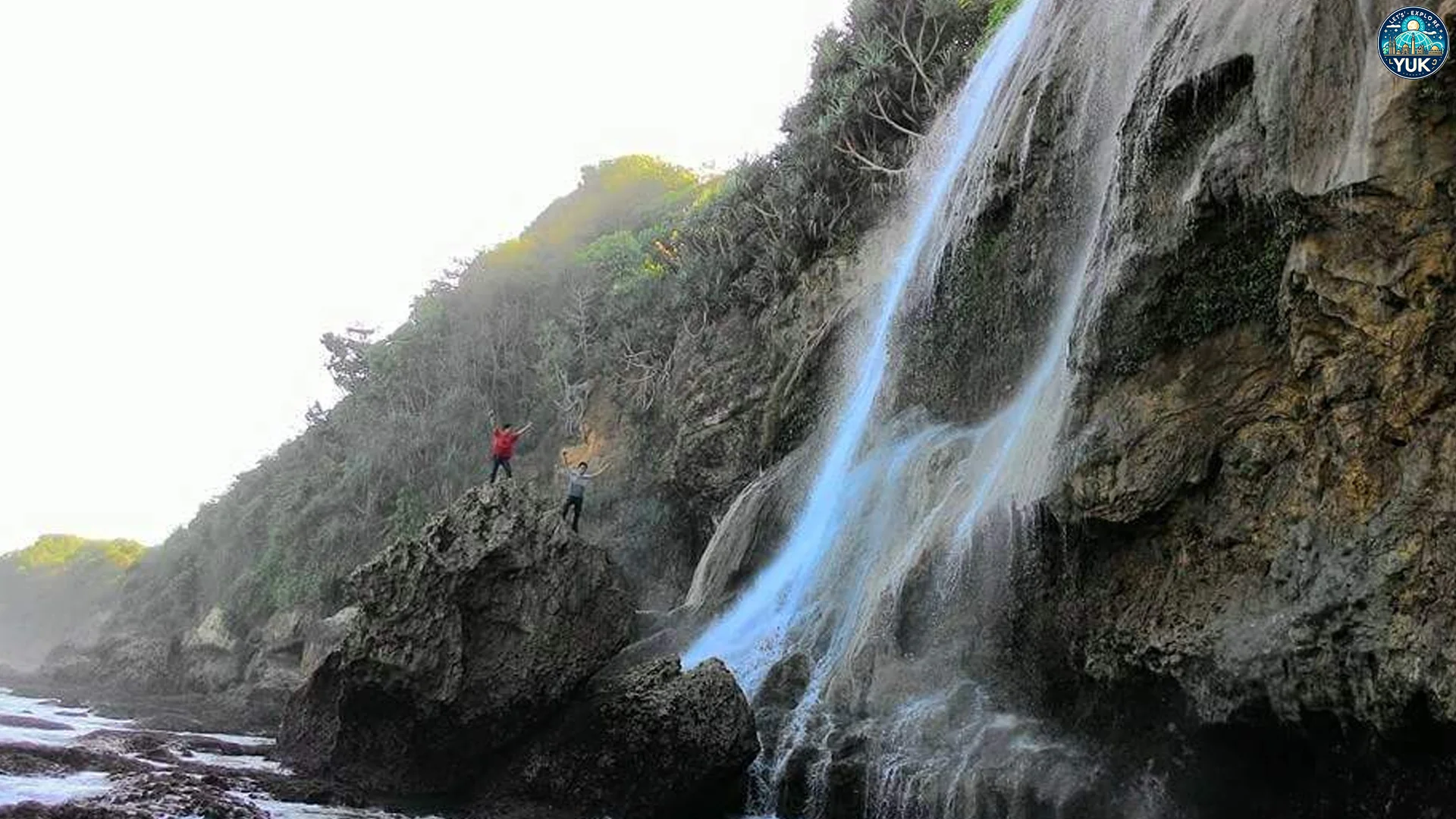 Menyusuri Spot Sunset Pantai Umbul Waru Blitar Paling Menawan