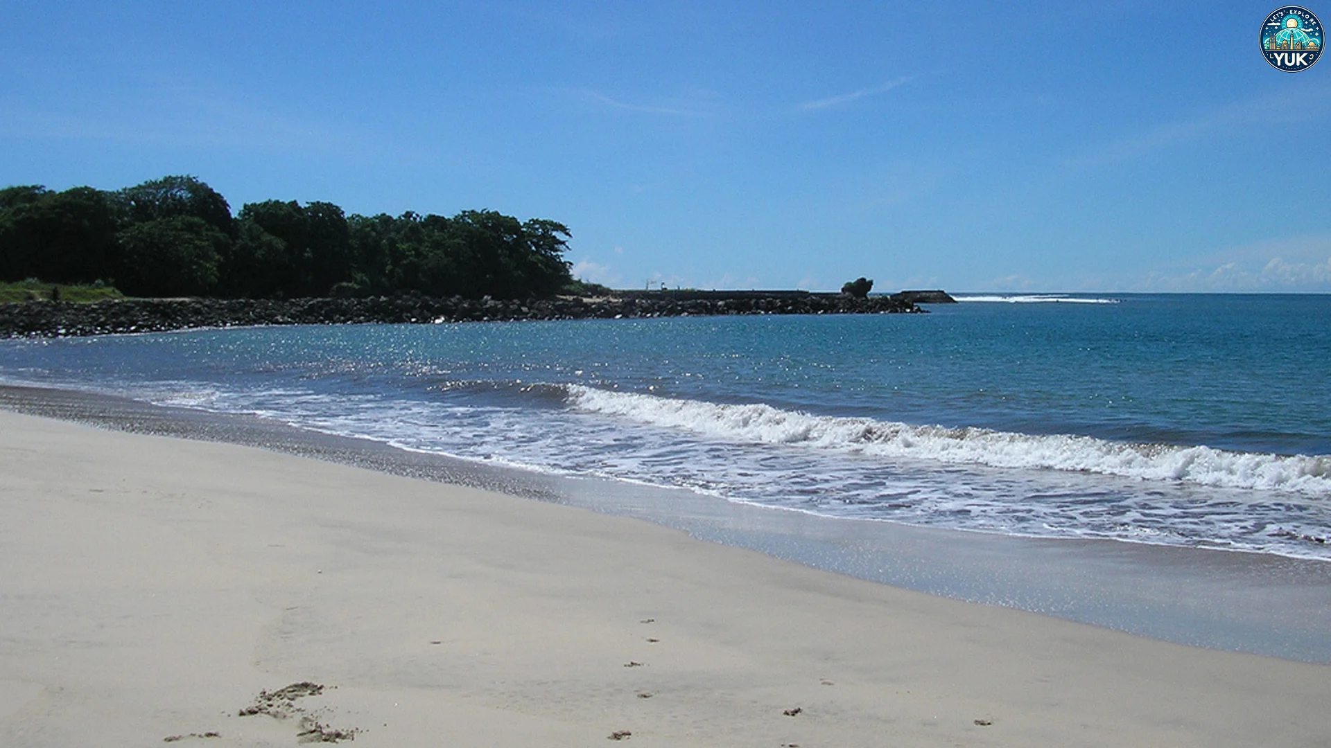 Eksplorasi Pantai Santolo dan Tempat Menarik untuk Pecinta Alam