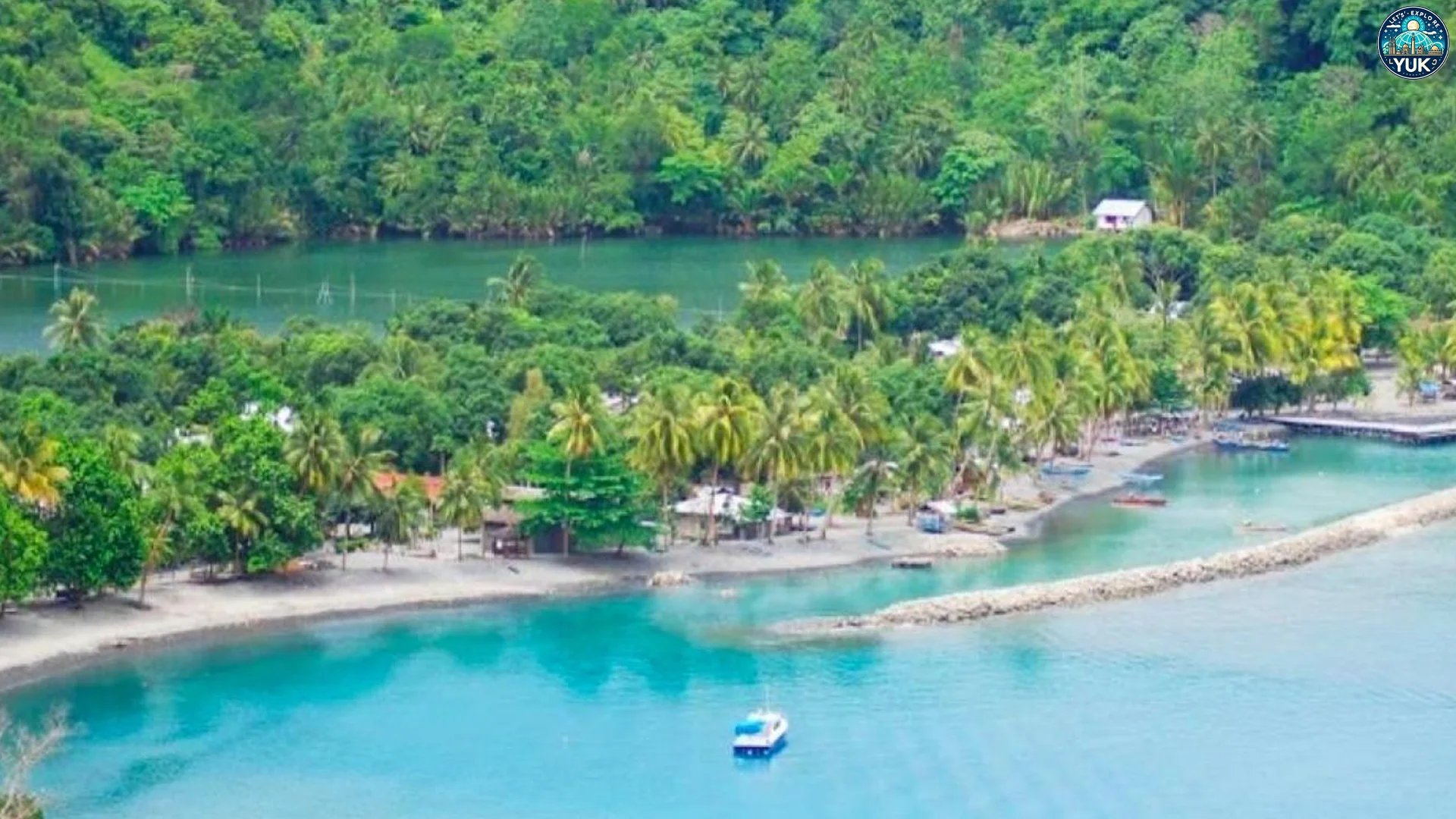 Wisata Pantai Tablanusu Sajikan Pemandangan Alam Memukau