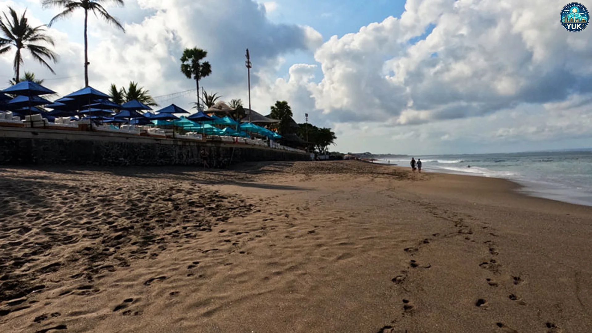 Keindahan Pantai Berawa & Tempat Nongkrong Kekinian di Sekitar