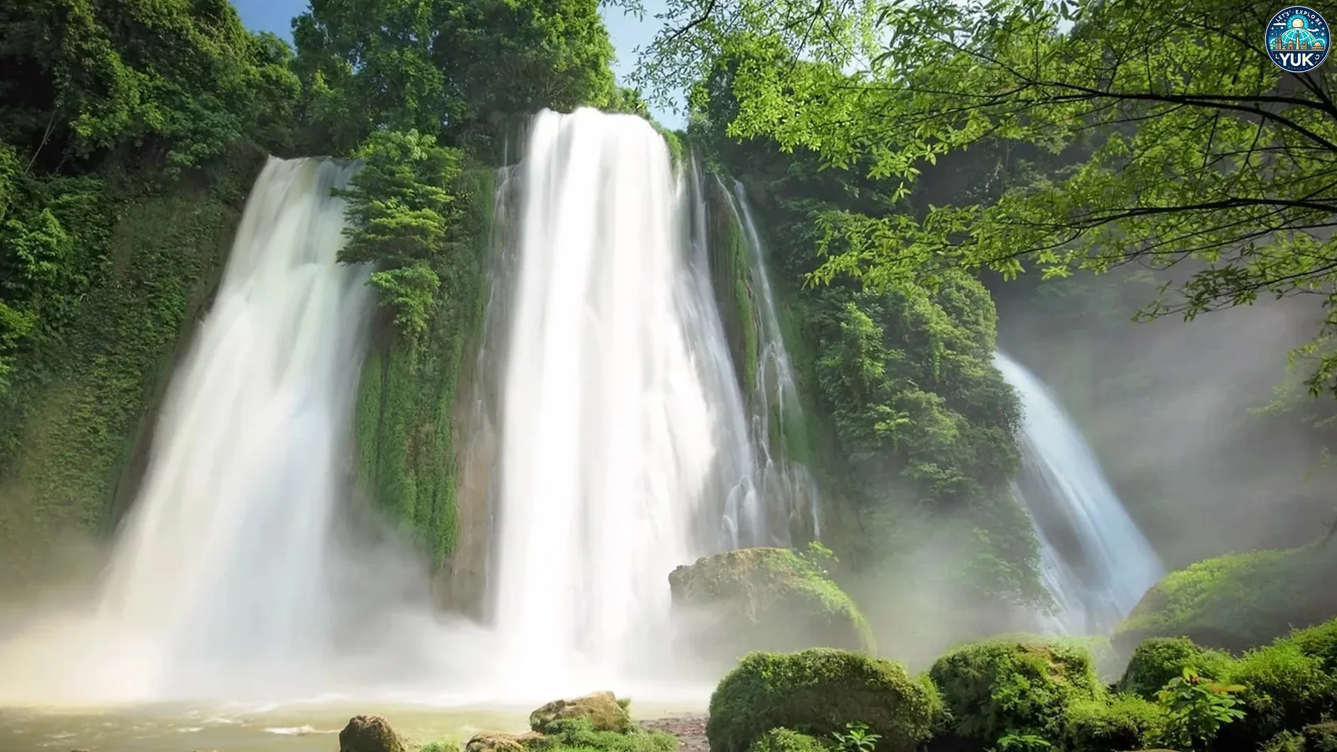 Alasan Curug Cikaso Jadi Destinasi Favorit Liburan Akhir Pekan