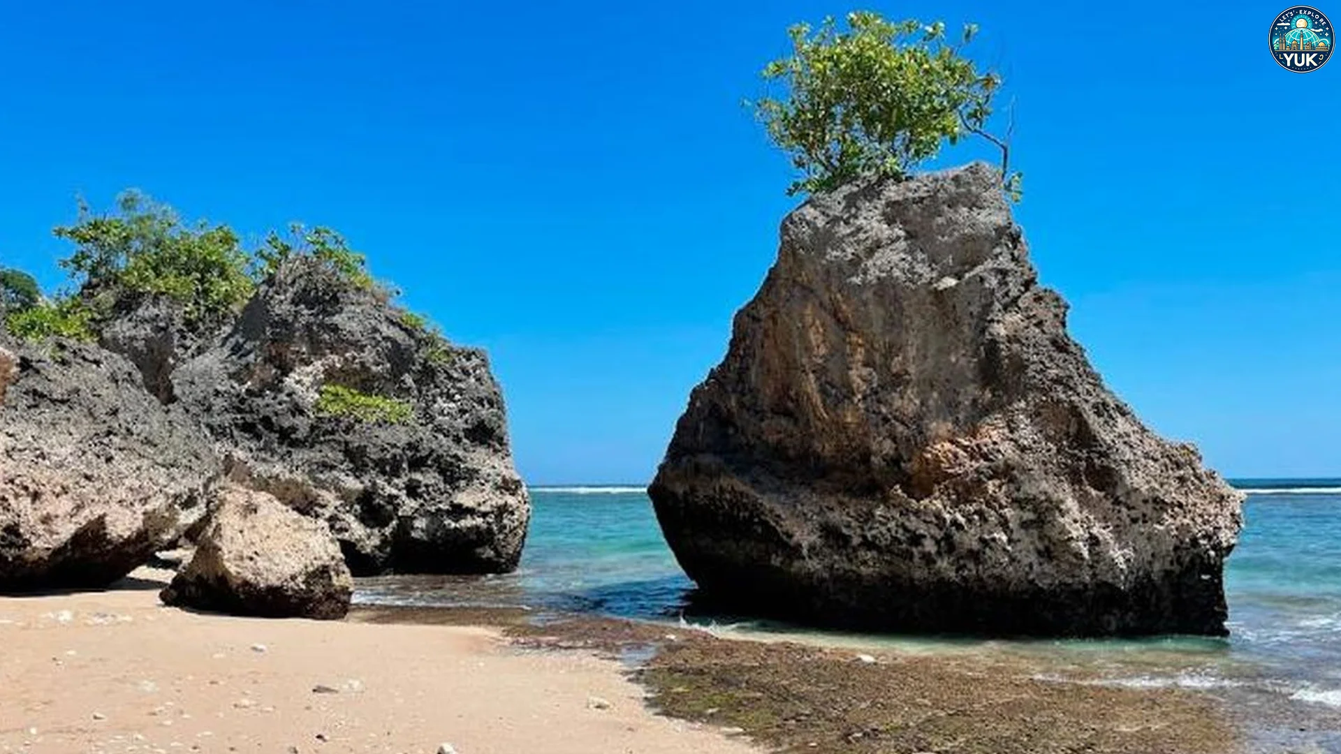 Menikmati 5 Keindahan Pantai Bingin Yang Bikin Mata Terpesona