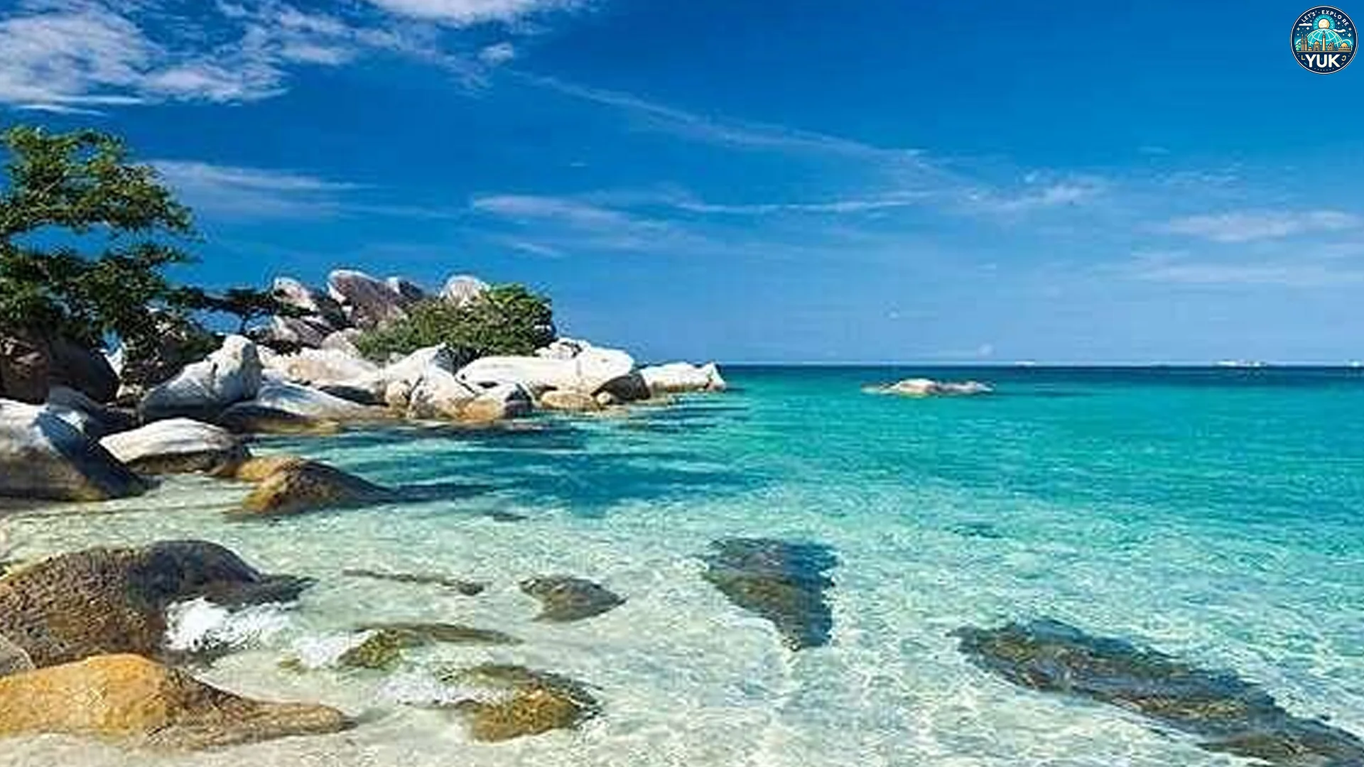 Keindahan Tropis Pantai Tanjung Tinggi Belitung Timur